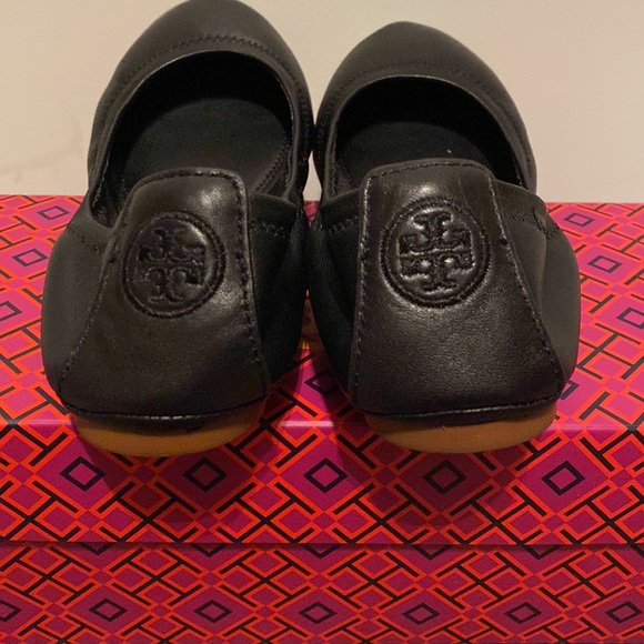 Tory Burch Eddie Ballet Flats - Picture 4 of 5